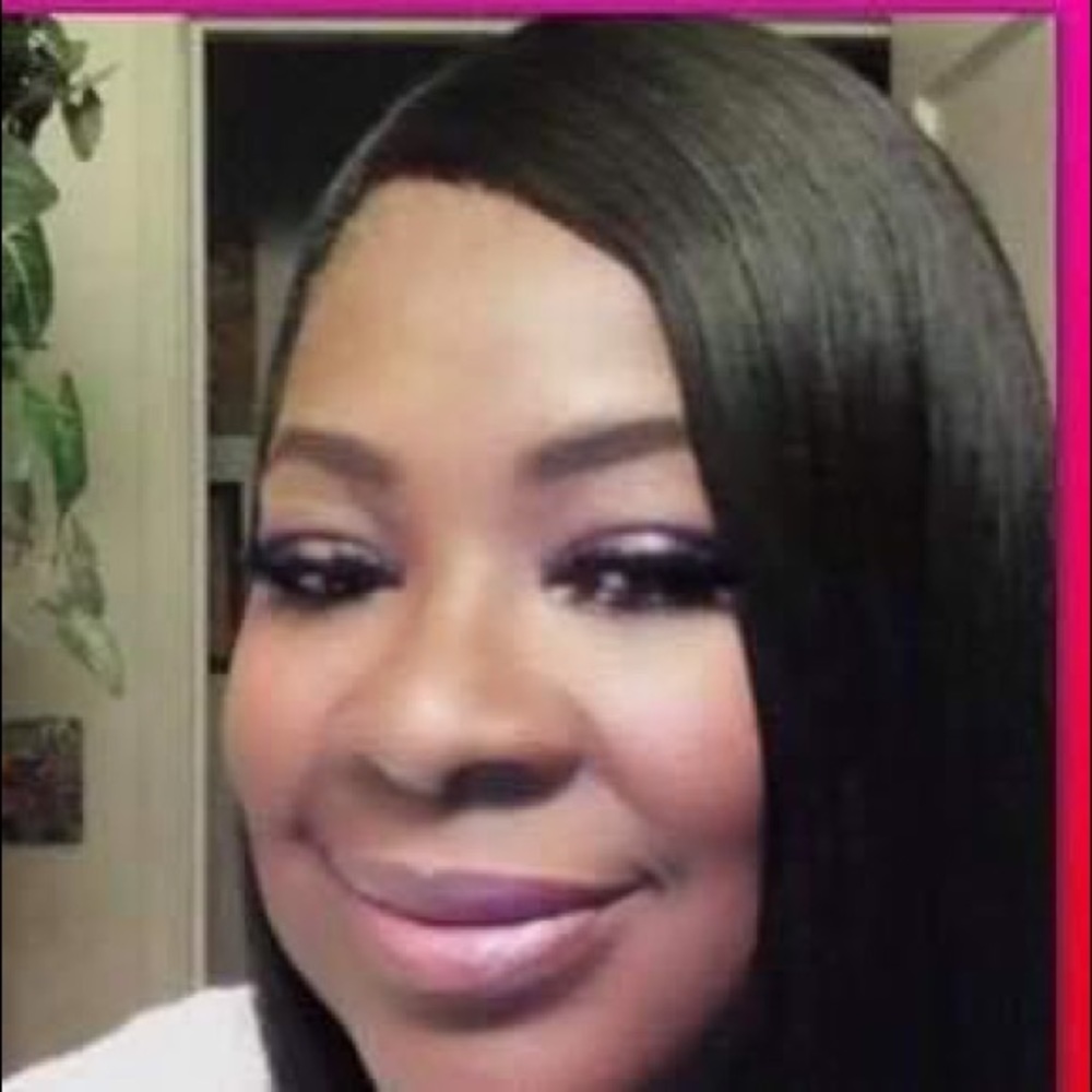 Meet your Posher, Pamela